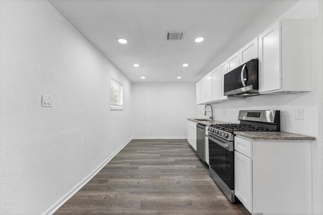 2617 Kingsdale Drive, Deer Park, TX 77536