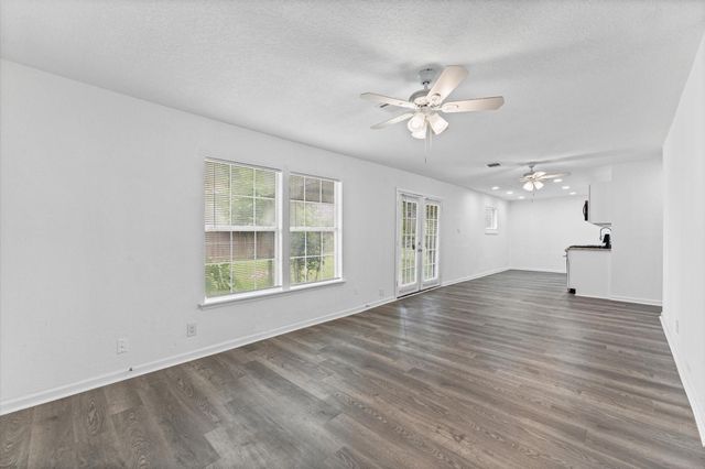 2617 Kingsdale Drive, Deer Park, TX 77536