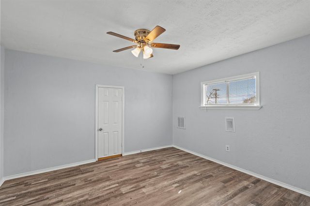 228 Orange Street, La Marque, TX 77568