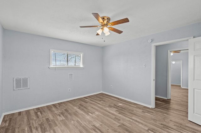 228 Orange Street, La Marque, TX 77568