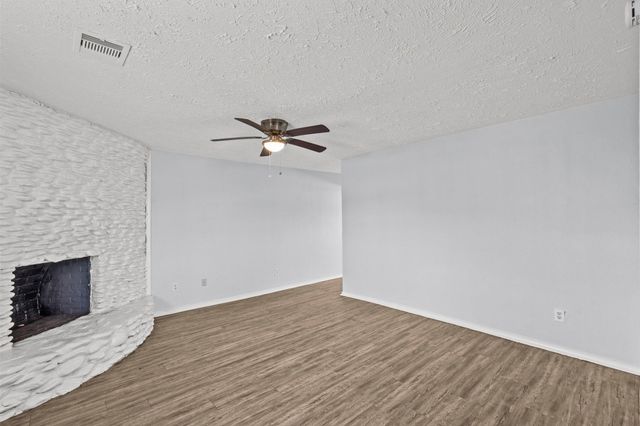 228 Orange Street, La Marque, TX 77568
