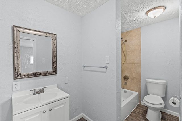 228 Orange Street, La Marque, TX 77568
