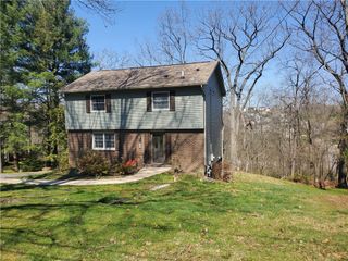 1109 Woodhill Dr, Richland, PA 15044