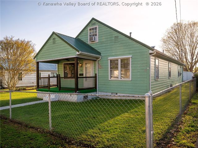 416 Park Street, St Albans, WV 25177