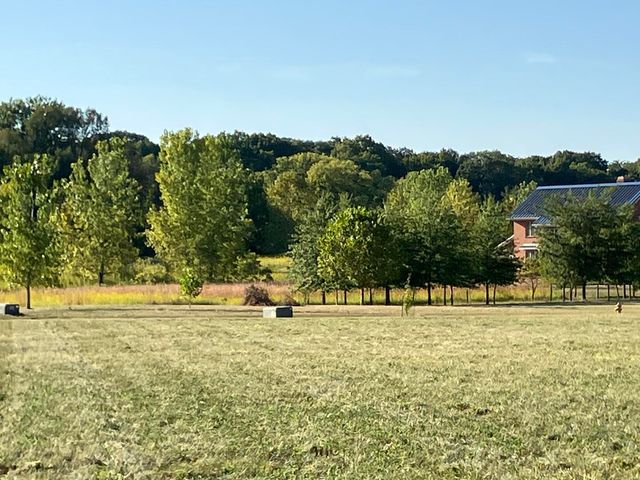 2808 N Brickhouses Road, Urbana, IL 61802