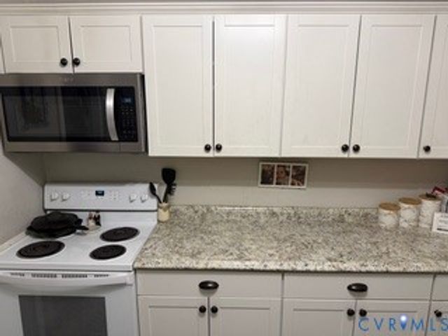 2901 Lincoln Ave, Henrico, VA 23228