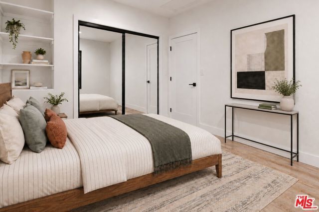 19701 Blythe Street, Los Angeles, CA 91306