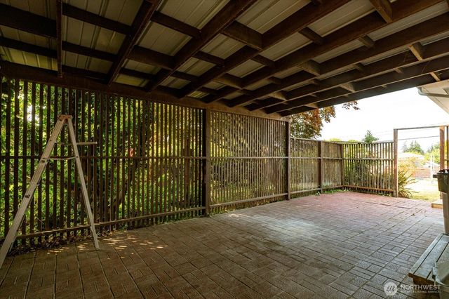 49 SE Pasek Street, Oak Harbor, WA 98277
