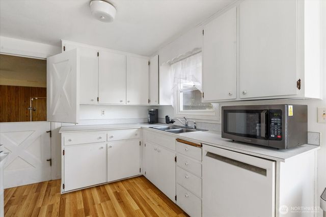 49 SE Pasek Street, Oak Harbor, WA 98277