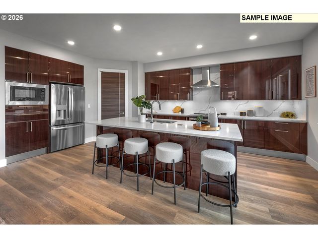 7035 Sw ALDER St, Wilsonville, OR 97070