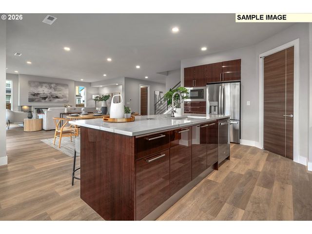 7035 Sw ALDER St, Wilsonville, OR 97070