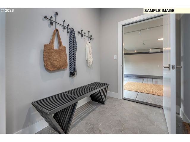 7035 Sw ALDER St, Wilsonville, OR 97070