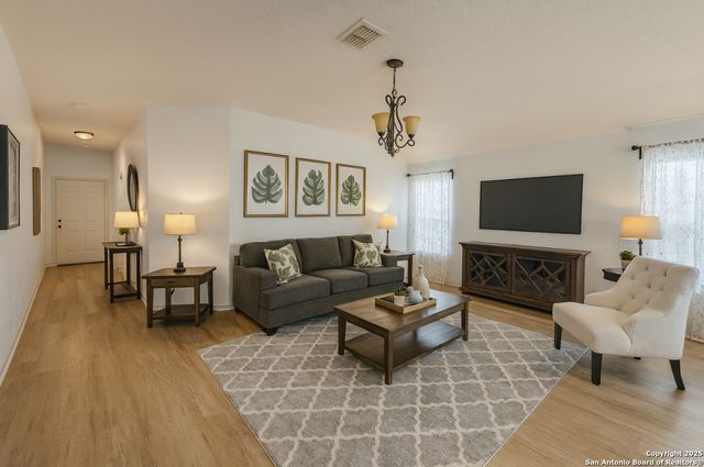 5430 Bright, San Antonio, TX 78240