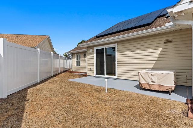 2494 Burning Tree Ln., Little River, SC 29566