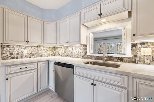 2702 Mill Pond Drive 2702, South Windsor, CT 06074