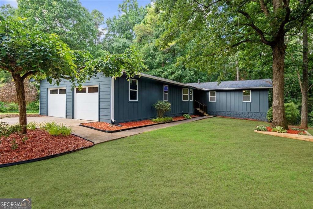 30 Roseberry Drive, Stockbridge, GA 30281