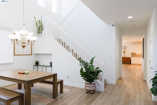 228 W Heritage, Mountain House, CA 95391