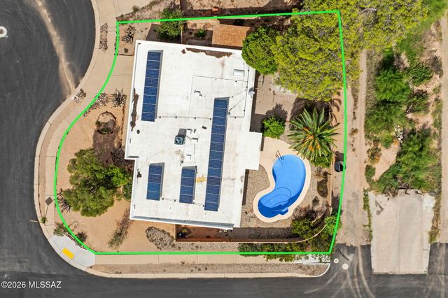 2000 N Heatherbrae Circle, Tucson, AZ 85715