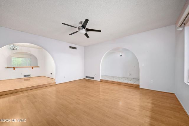 2000 N Heatherbrae Circle, Tucson, AZ 85715