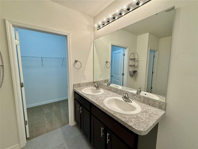 31000 SUMMER SUN LOOP, Wesley Chapel, FL 33545