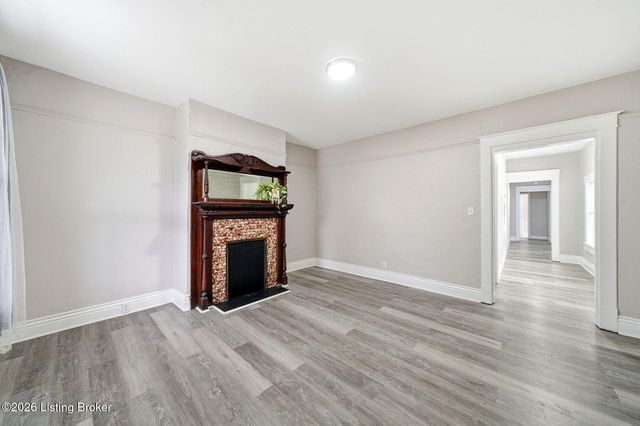 611 E Hill St, Louisville, KY 40217