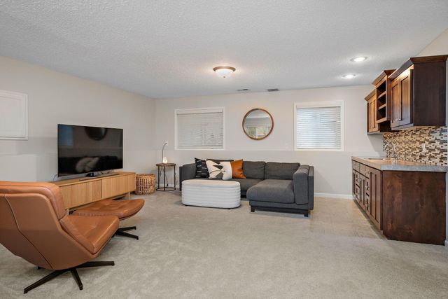 815 Ludwig Avenue N, Champlin, MN 55316