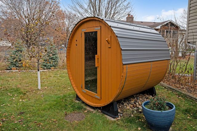 815 Ludwig Avenue N, Champlin, MN 55316