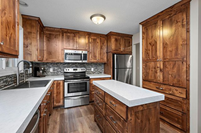 815 Ludwig Avenue N, Champlin, MN 55316