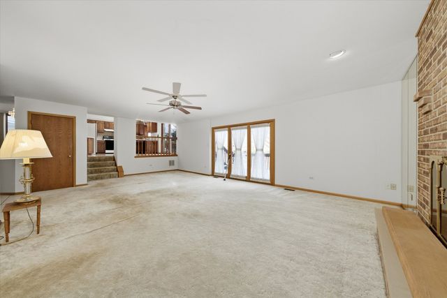 51 Evergreen Drive, Lemont, IL 60439