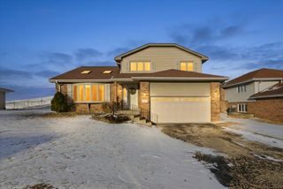 51 Evergreen Drive, Lemont, IL 60439