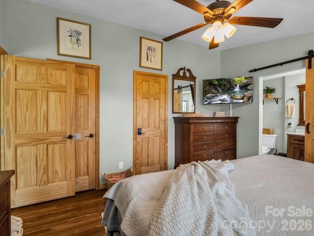210 Banner Farm Road, Mills River, NC 28759