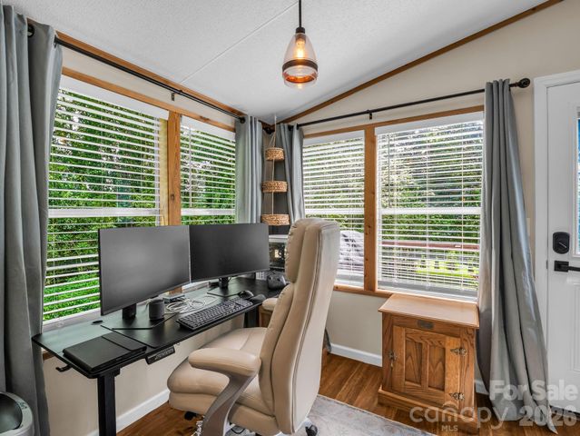 210 Banner Farm Road, Mills River, NC 28759