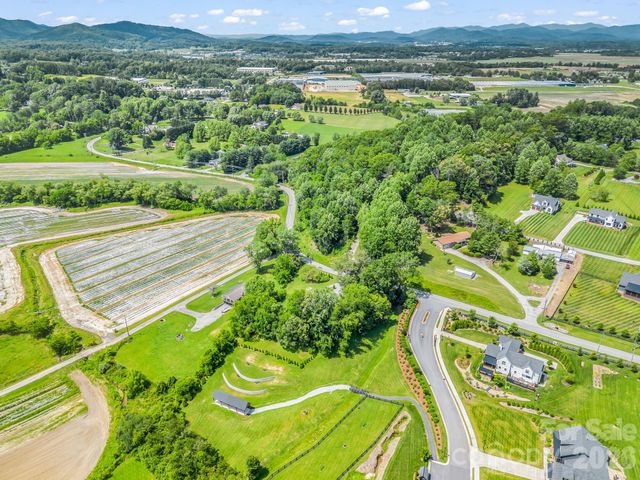 210 Banner Farm Road, Mills River, NC 28759