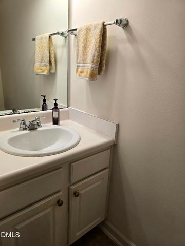 7106 Racine Way, Raleigh, NC 27615