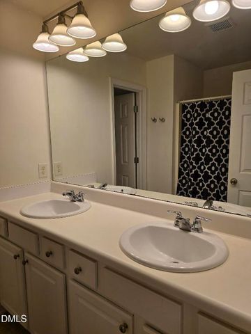 7106 Racine Way, Raleigh, NC 27615