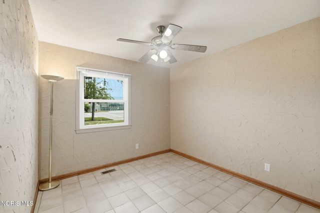 5661 Jackman Road, Toledo, OH 43613