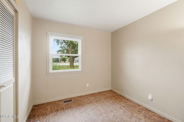 5661 Jackman Road, Toledo, OH 43613