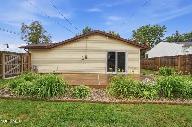 5661 Jackman Road, Toledo, OH 43613