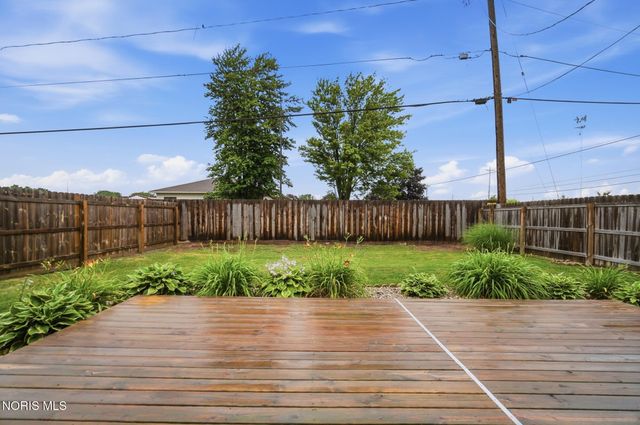 5661 Jackman Road, Toledo, OH 43613