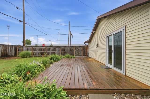 5661 Jackman Road, Toledo, OH 43613