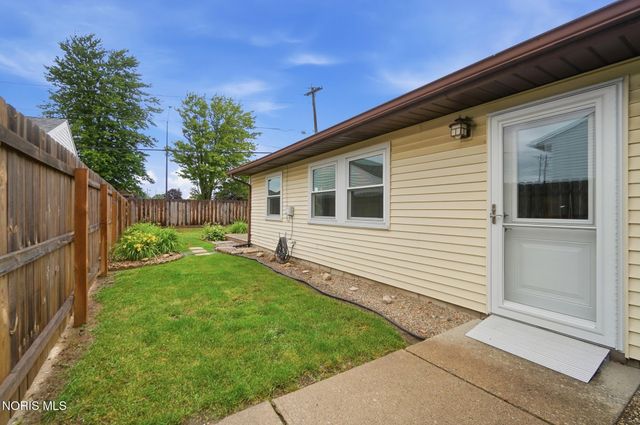 5661 Jackman Road, Toledo, OH 43613