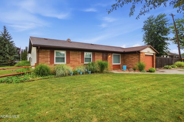 5661 Jackman Road, Toledo, OH 43613