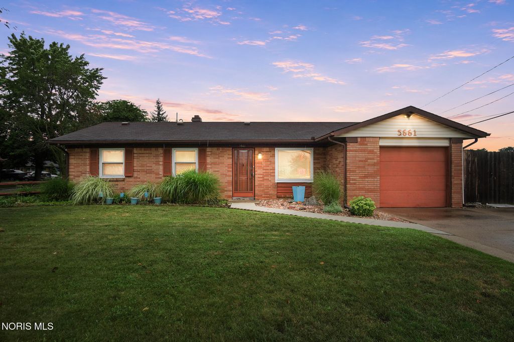 5661 Jackman Road, Toledo, OH 43613