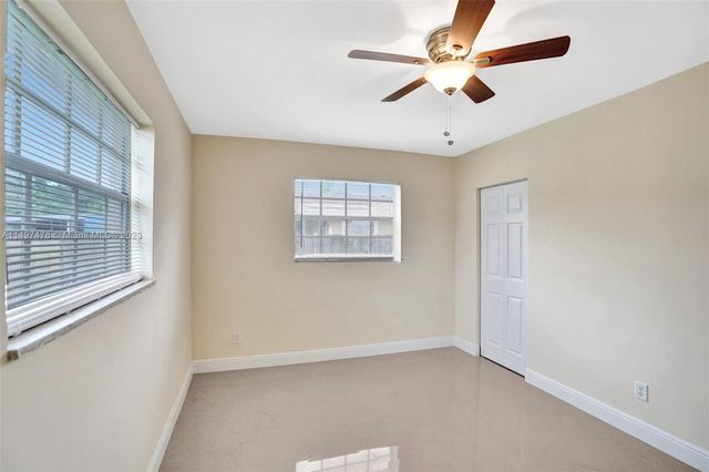 210 N 72nd Ave, Hollywood, FL 33024