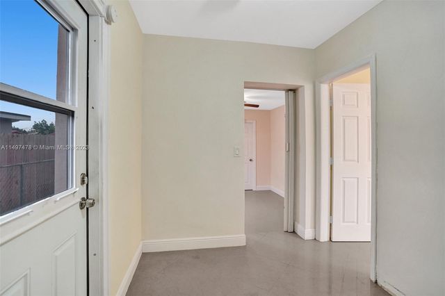 210 N 72nd Ave, Hollywood, FL 33024