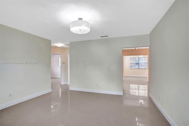 210 N 72nd Ave, Hollywood, FL 33024