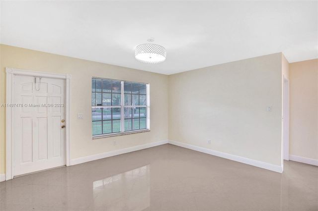 210 N 72nd Ave, Hollywood, FL 33024