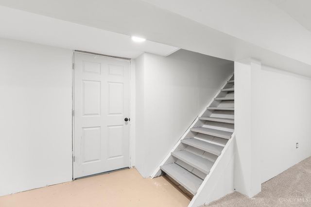 9489 West Avenue, Blue Ash, OH 45242