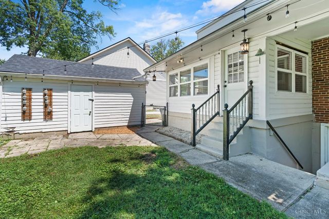 9489 West Avenue, Blue Ash, OH 45242