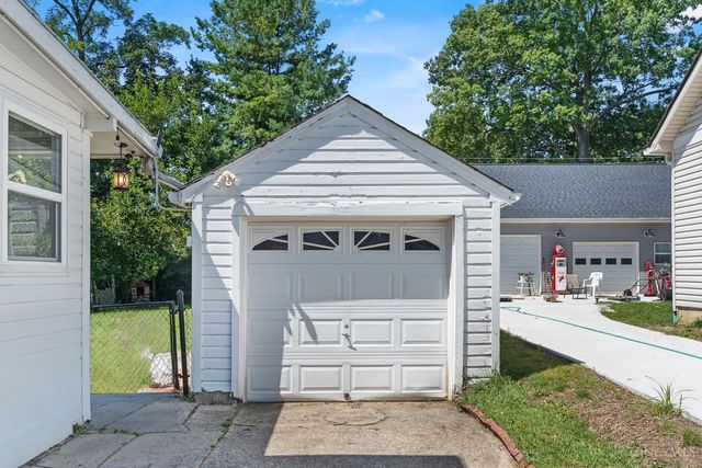 9489 West Avenue, Blue Ash, OH 45242